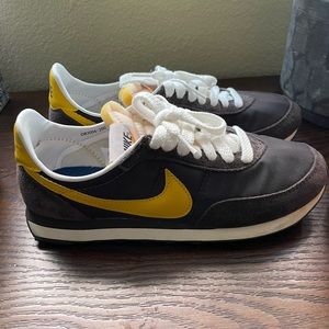 Nike waffle trainer